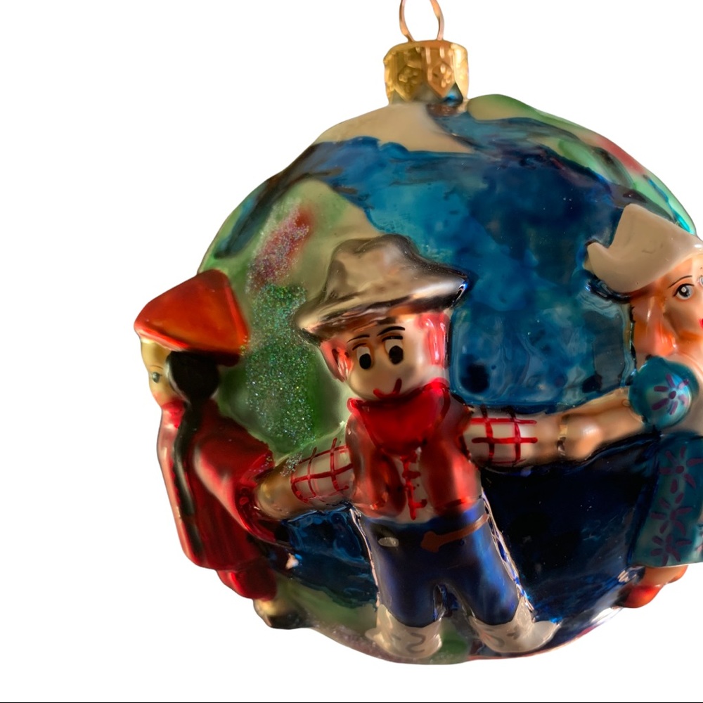 Radko 1999 International Children's Charities "United We Stand" Glass Ornament